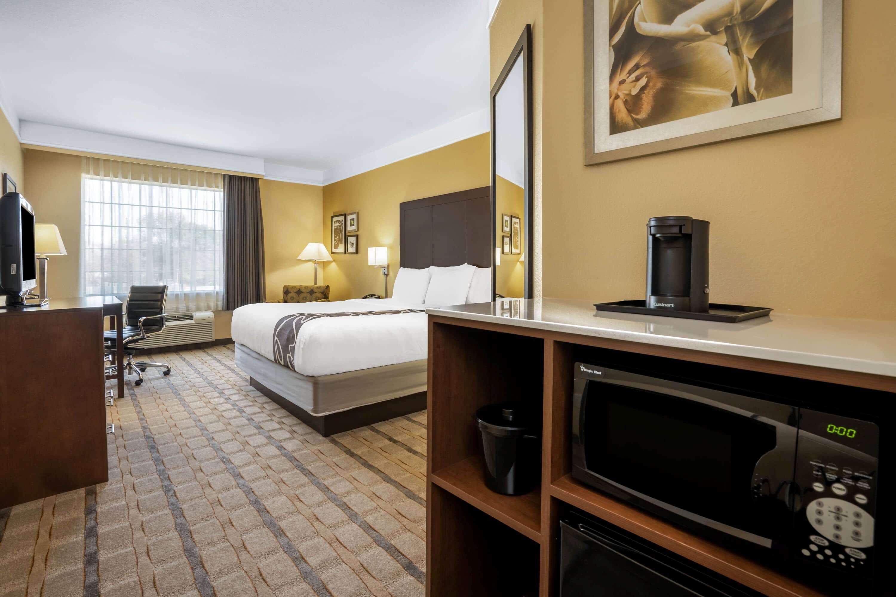 La Quinta By Wyndham Houston Nw Beltway8/westrd Hotel