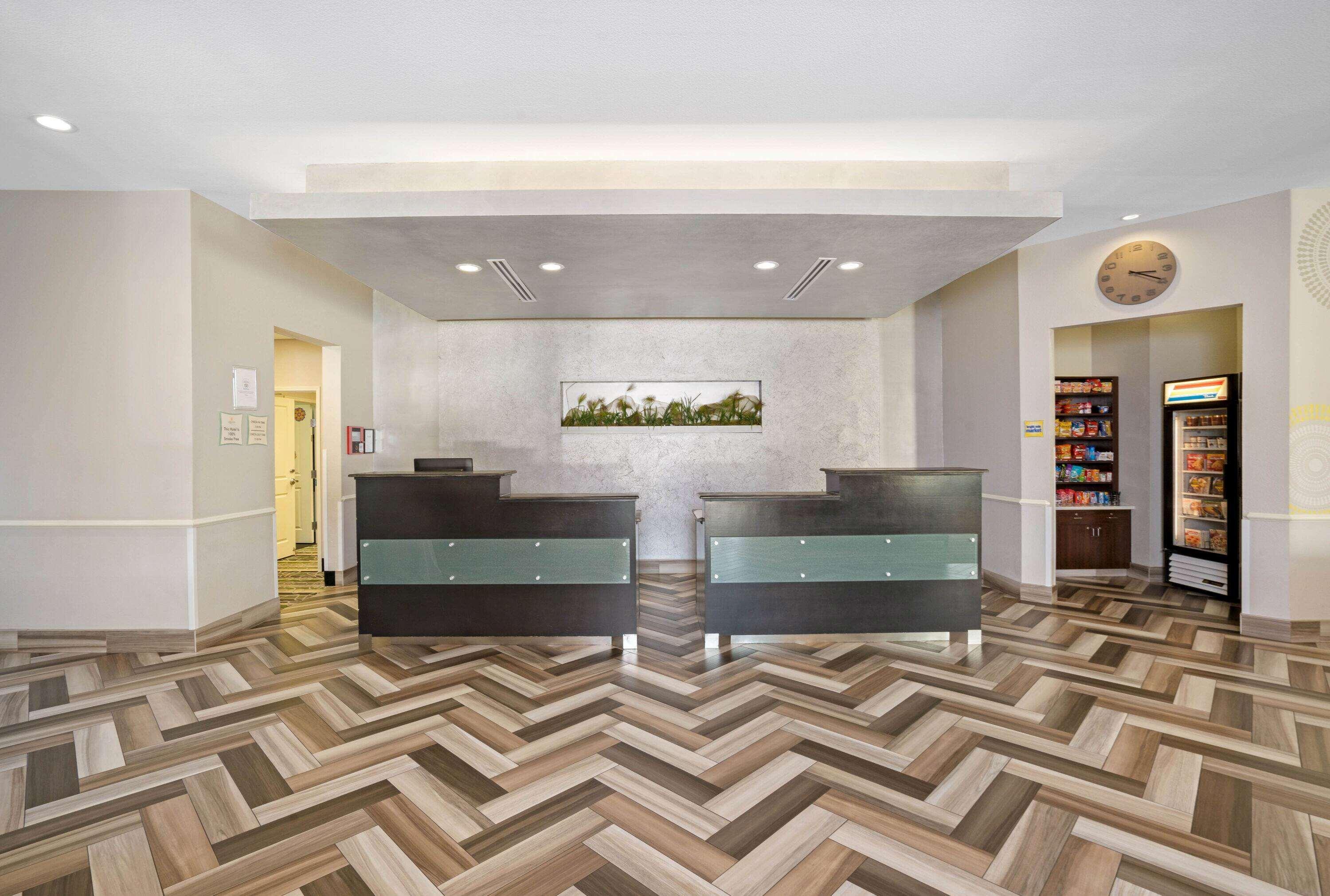 La Quinta By Wyndham Houston Nw Beltway8/westrd 3*