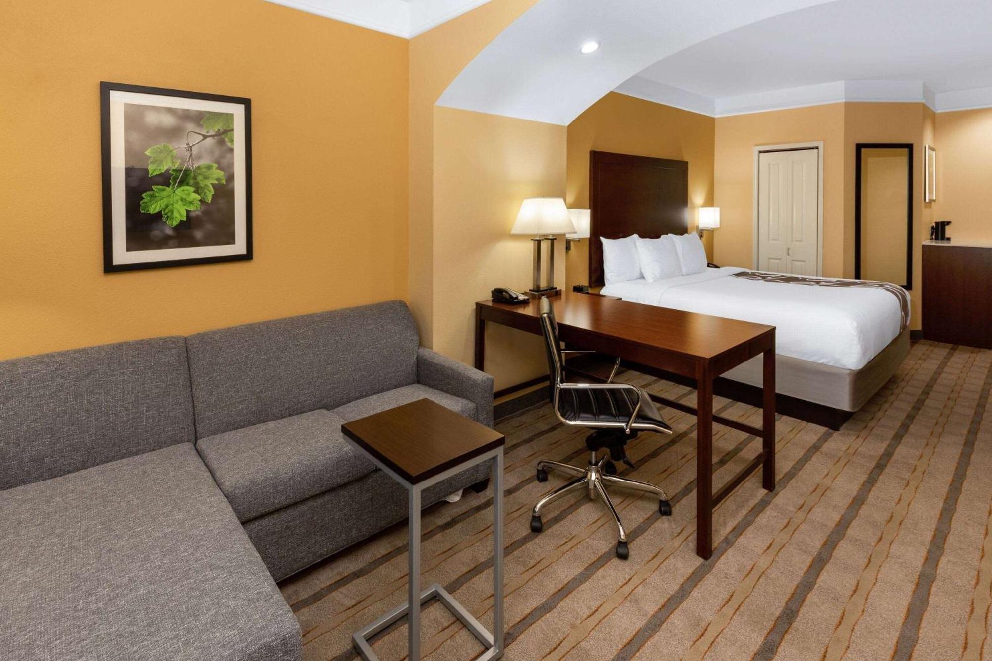 La Quinta By Wyndham Houston Nw Beltway8/westrd Jersey Village